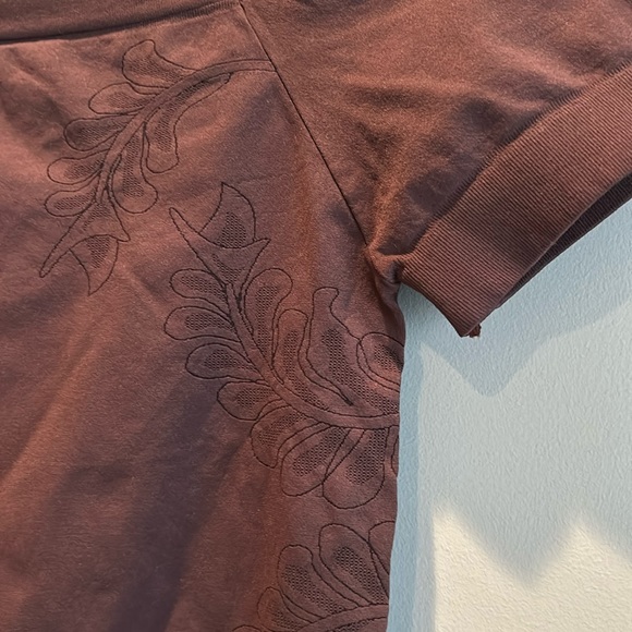 NWOT, Nux, Womens, Stretch off shoulder, short sleeve top, floral design - Picture 2 of 6